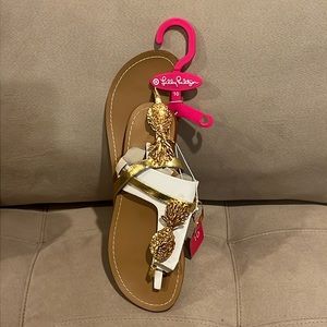 NWT Lilly Pulitzer Size 10 Pineapple Flip Flops